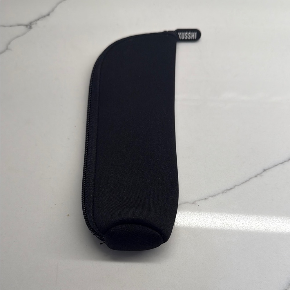 Donated ♥️ FINAL PRICE ♥️ Kusshi Medium Bottle Protector - 7" h x 2.5" w